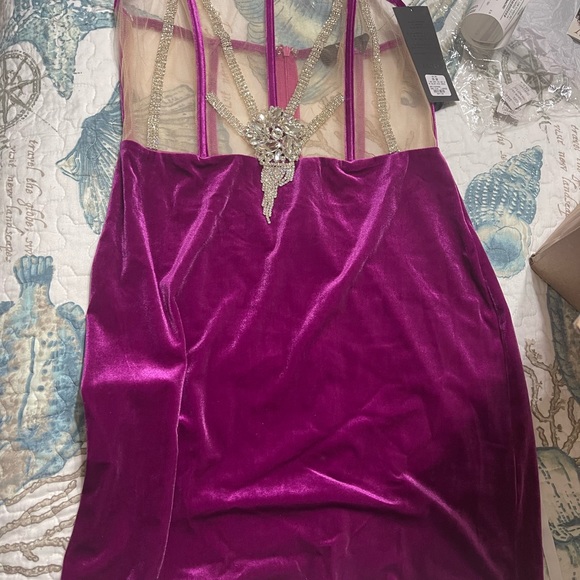 Pretty purple suede dress - Picture 2 of 4